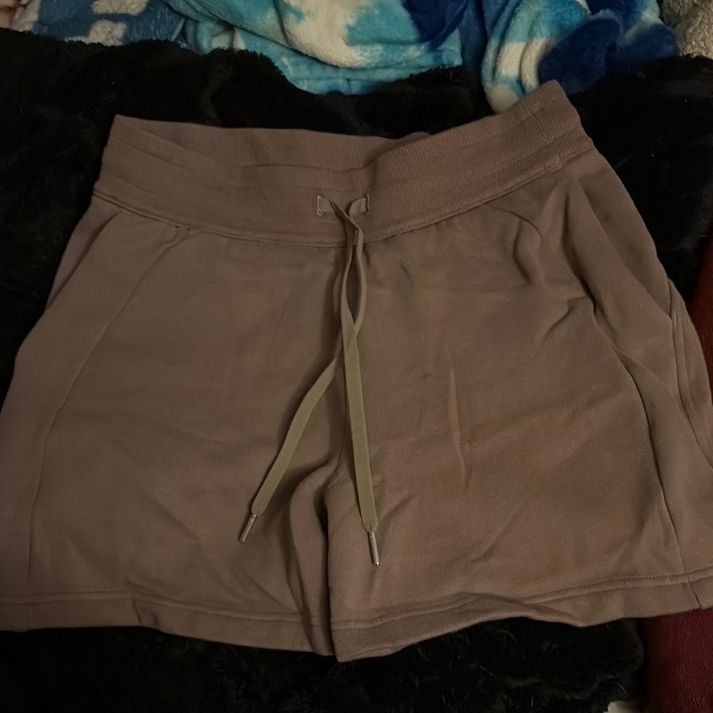 🍋LuLuLemon Scuba Shorts